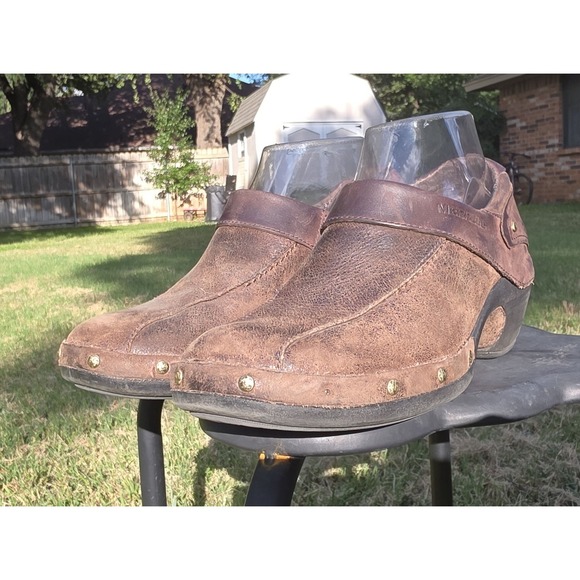 Merrell Shoes - Merrell Luxe Wrap Womens Brown Leather Studded Slip On Mule Clogs